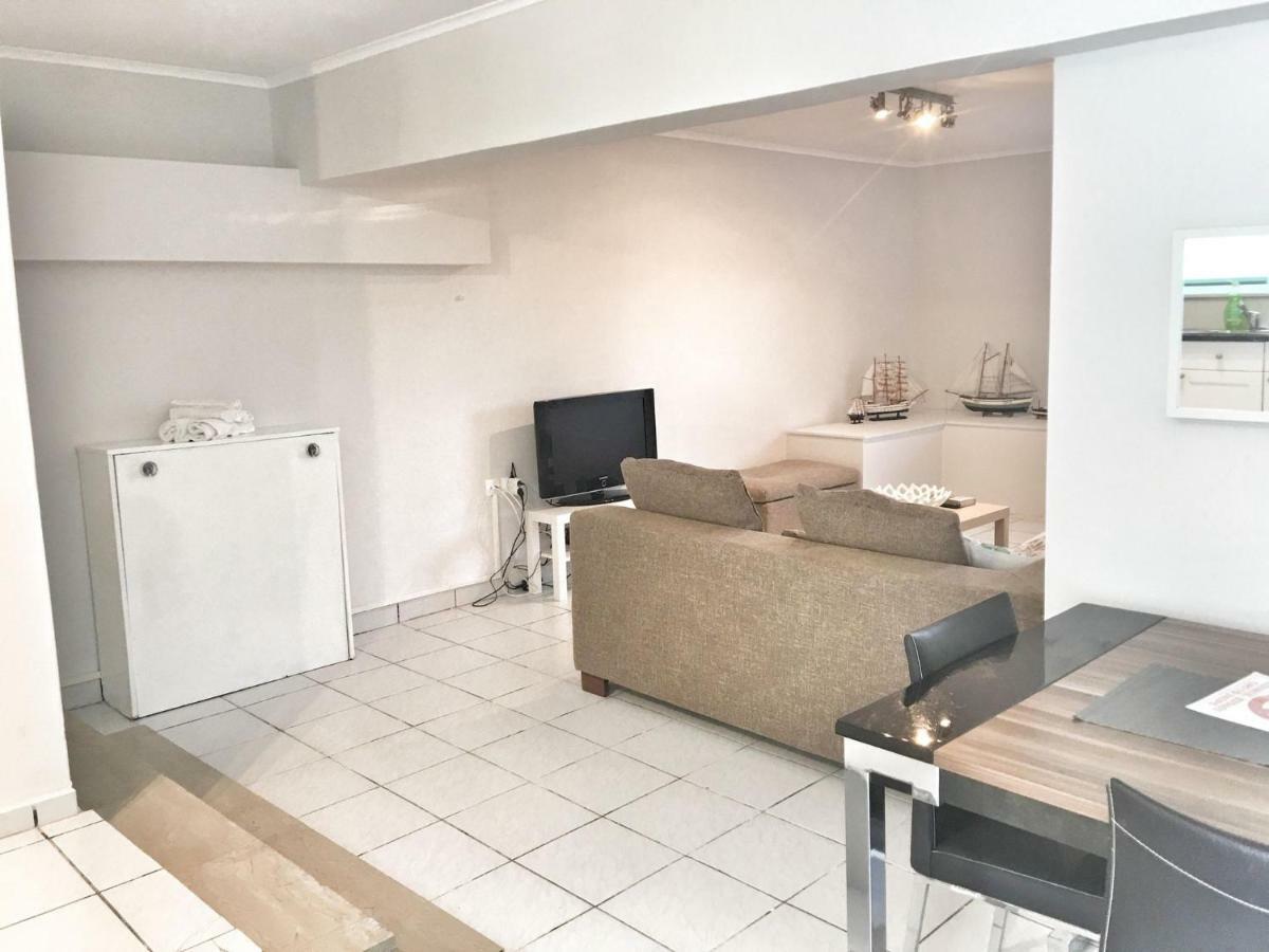 Renovated Apt 100M From Beach Wifi Ac Anavyssos Eksteriør billede